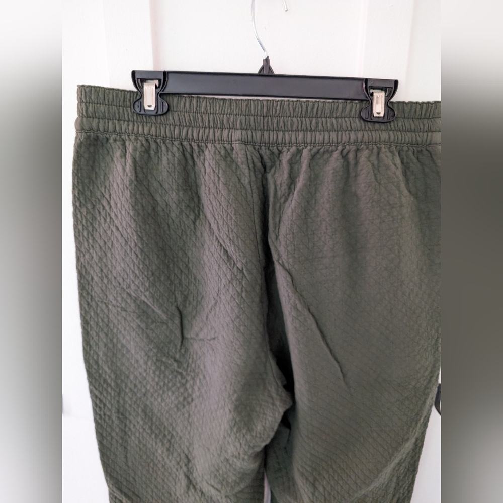Madewell Pull-On High-Rise Tapered Pants in Diamond Jacquard - Picture 10 of 11